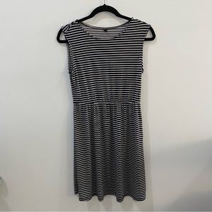 UNIQLO Black and White Striped Dress